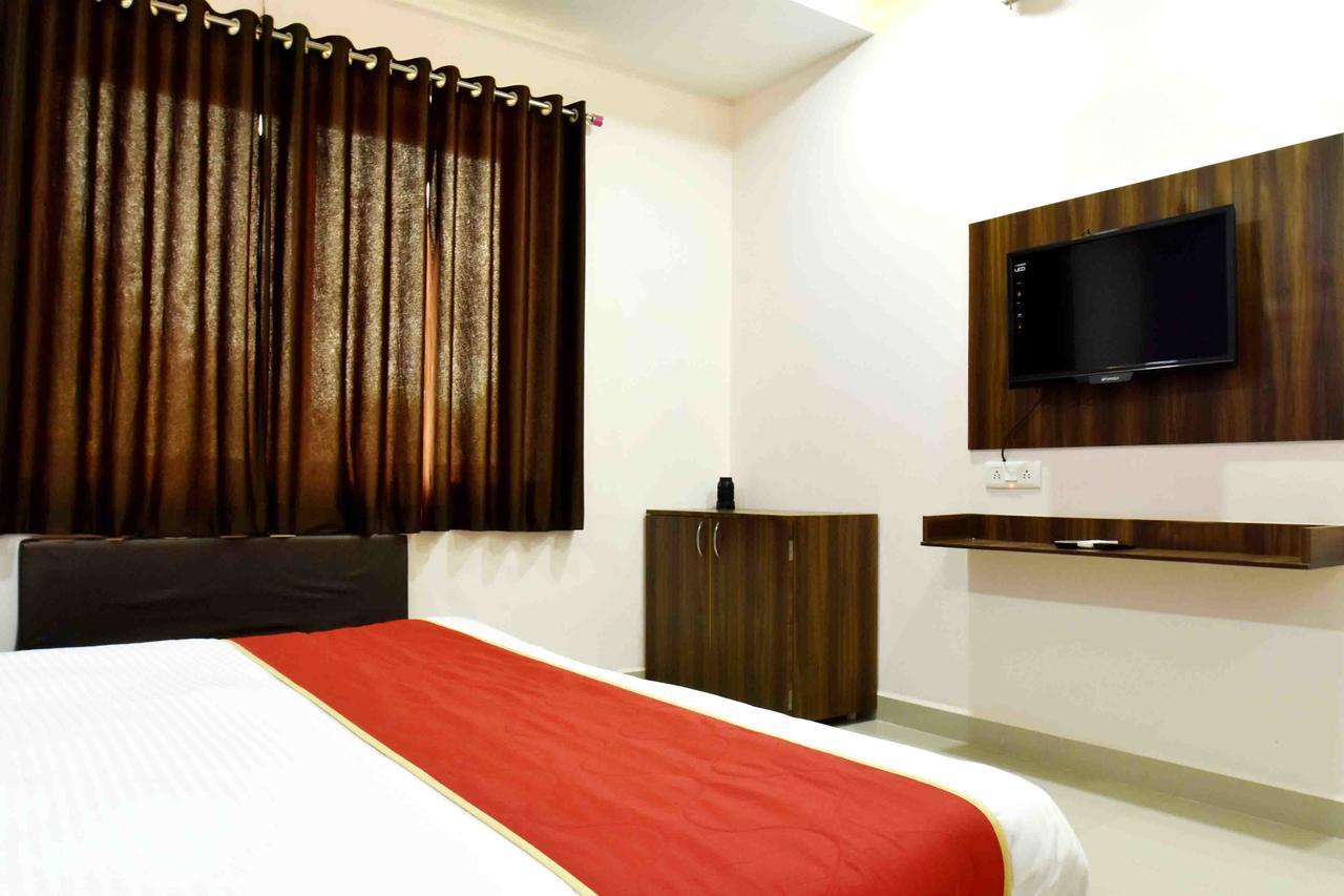 Hotel Hori Palace Удджайн Экстерьер фото