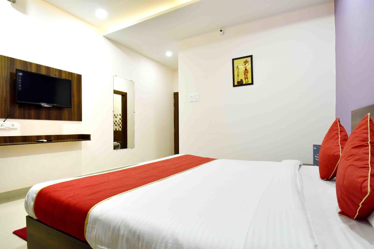 Hotel Hori Palace Удджайн Экстерьер фото